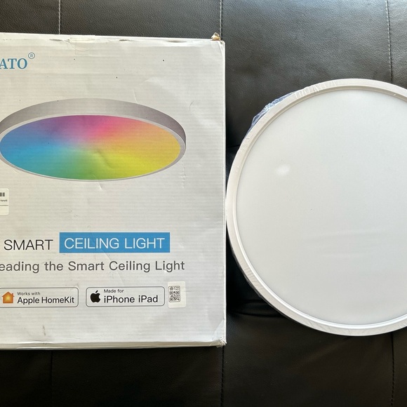 NWT-Smart LED Ceiling Light-Apple HomeKit, Alexa and Google Assistant compatible - Picture 3 of 4